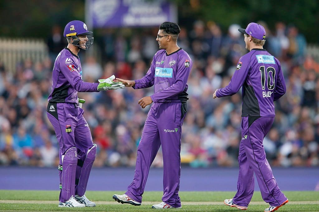 Big Bash League – Hurricanes v Strikers