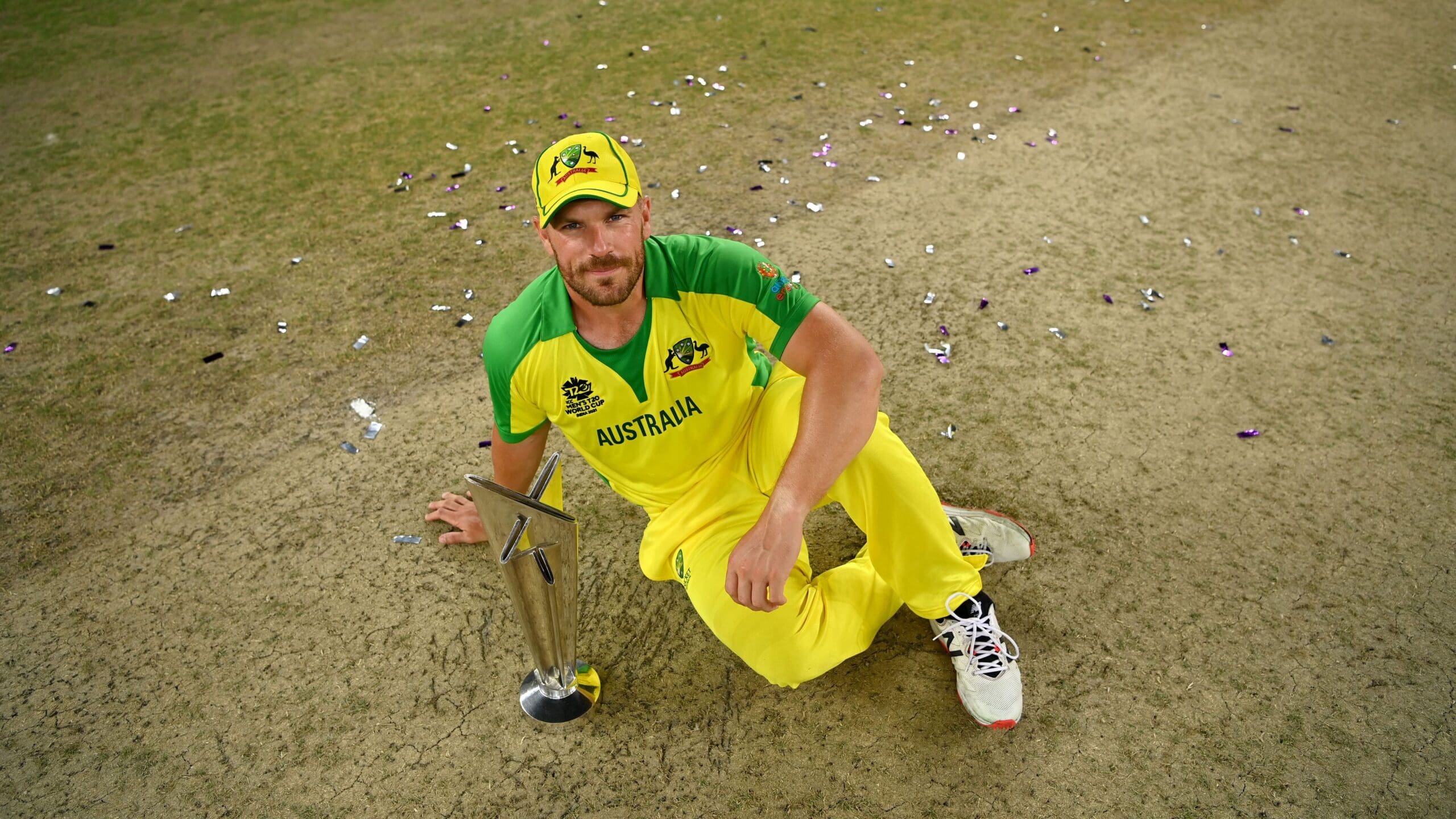 Aaron Finch with the ICC Men’s T20 World Cup Trophy